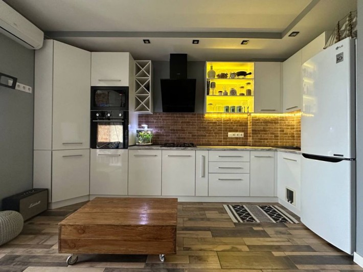 Квартира жк Уквартал 18/2, 48квм + підсобка 4квм - фото 1