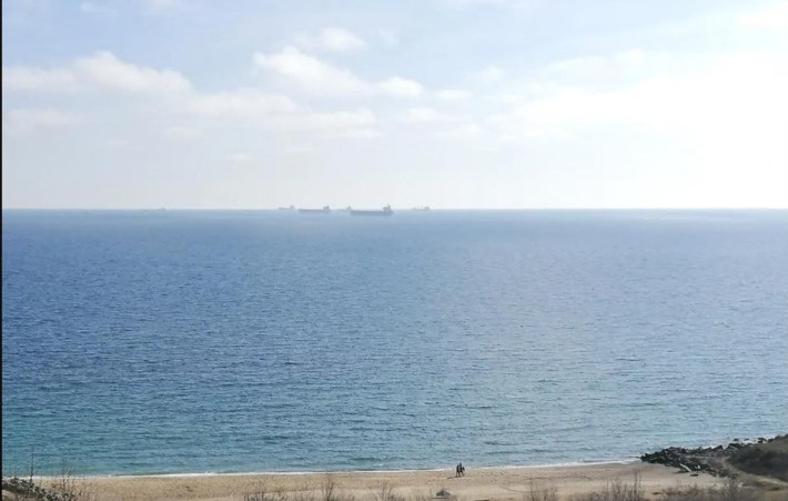 Продам ділянку в пішій доступності до моря/пляжу, в передмісті Одеси, Чорноморська. - фото 1
