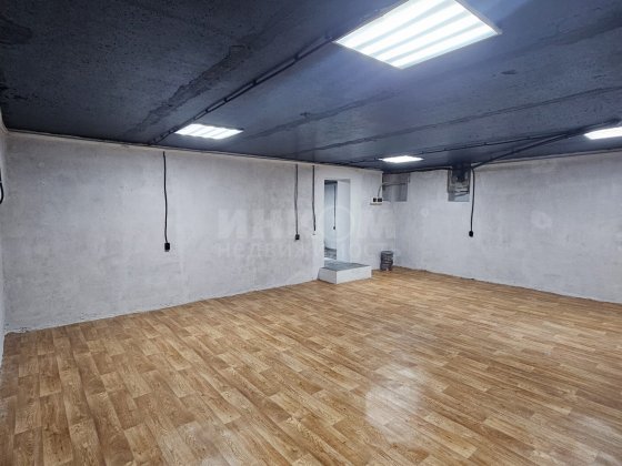 Продам Помещение 100м2 кв. Дружба 11 Луганск