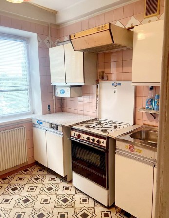 Продам 2-к квартиру вул.Олега Мудрака (Наумова) 27, Святошинський район - фото 1