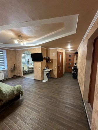 Сдам 4 комн квартиру - фото 1