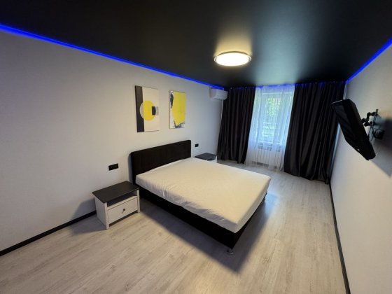 Здається 1 кімнатна квартира в центрі міста . Кривий Ріг