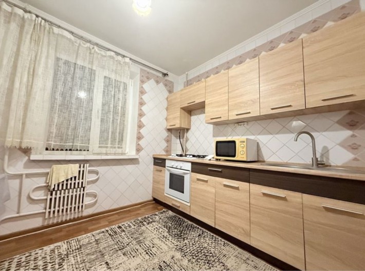 Оренда 2к квартири, рн Озерна, поруч з озером - фото 1