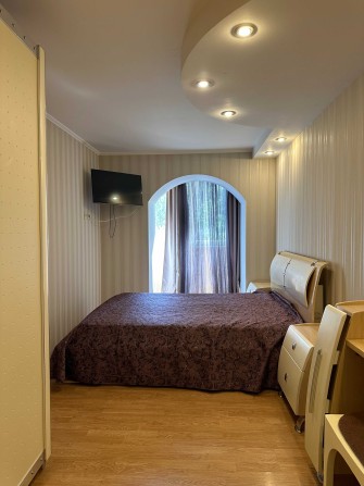 Оренда комфортної 2х кімнатної кв. на 95 кварталі. - фото 1