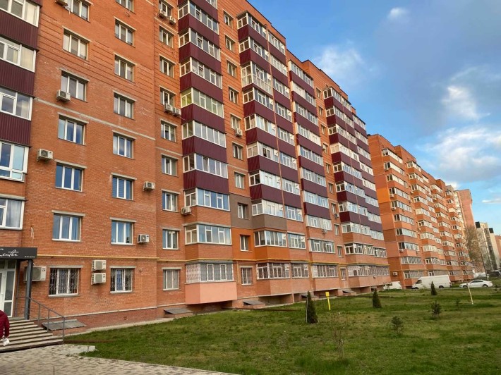 Здам 1 но кімнатну квартиру  на Інтернационалістів ( біля озера Чеха) - фото 1