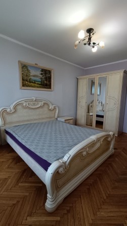 Довгострокова оренда трикімнатної квартири - фото 1
