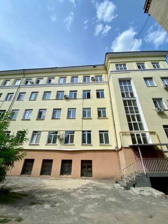 Здається квартира-студія, вул. Караваєва 3Б - фото 1