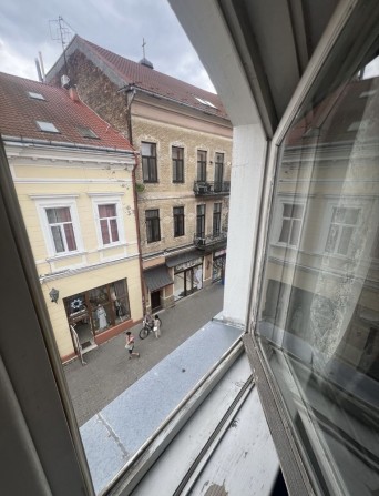 Оренда великої квартири в центрі міста по вул. Корзо - фото 1