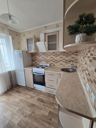Сдам 1ю квартиру на Коммунаре - фото 1