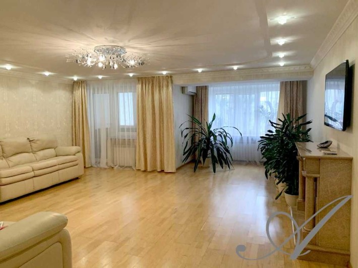 +‼️ Аренда 3к кв. 133м2 с подз. паркингом в новострое ул. Св. Николая - фото 1