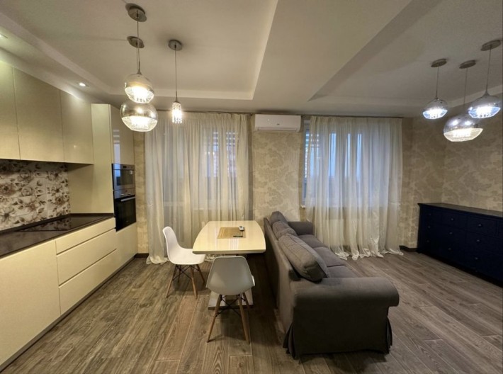 Оренда великої студії, пр. Глушкова 9д, м. Теремки - фото 1
