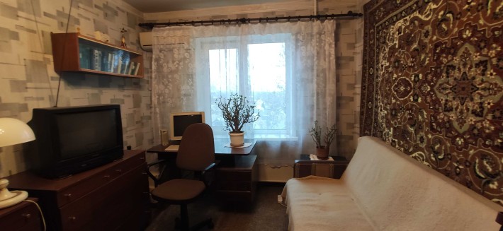 2-х комнатная квартира, Бородинский, за магазином «Амстор», 4-й этаж - фото 1