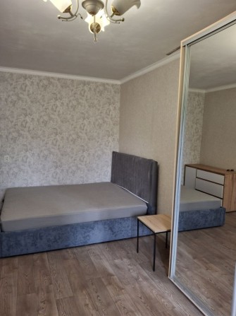 Сдам однокомнатную квартиру на улице  Героев Крут/Космонавтов. - фото 1