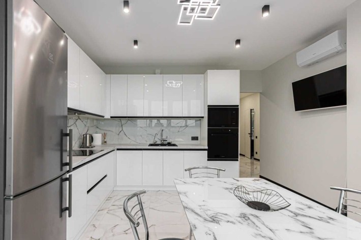 Оренда 2к квартири ЖК R2 Residence,новобудова без комісії для орендаря - фото 1
