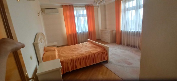 Оренда квартири в центрі міста. Печерськ. Лєскова 1а - фото 1