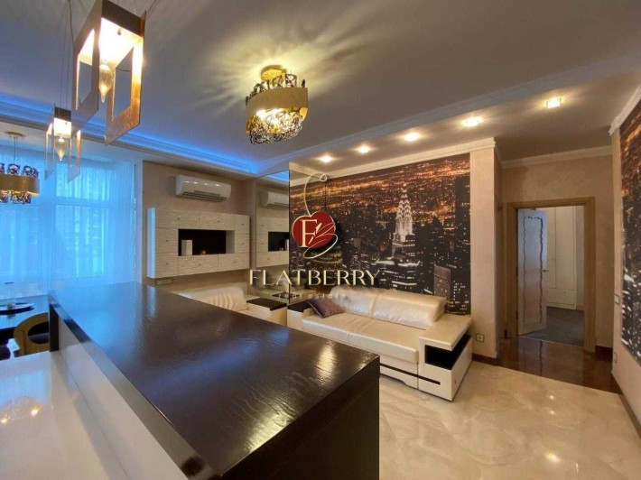 Без% Аренда 3К,Назаровская 23А,Университет, ЖК Botanic Paradise, Центр - фото 1