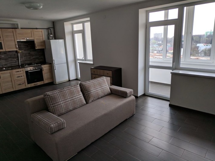 Квартира студія 300€, показ з 10 серпня - фото 1