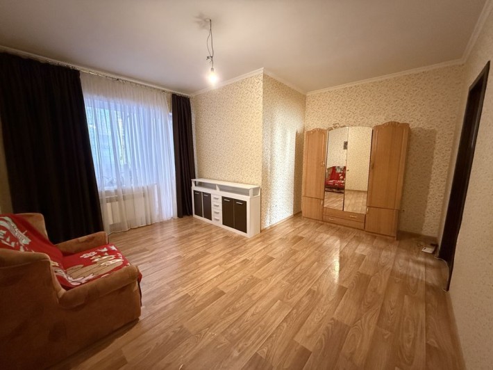 Сдам 2-х комнатную квартиру проспект Небесной сотни 3а - фото 1