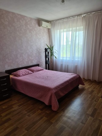 Здам квартиру 1 спальня+1 кухня студія - фото 1