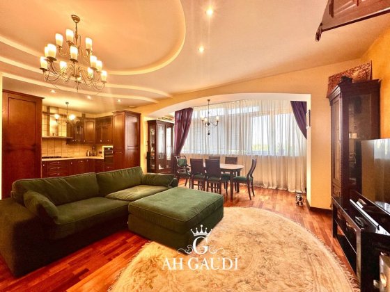 Двухуровневая квартира. Два гаража. Сауна. Ингульский р-н. 8-я линия. Миколаїв