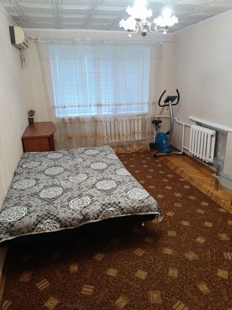 Сдам 3 к.кв. на Холодной горе, метро рядом - фото 1