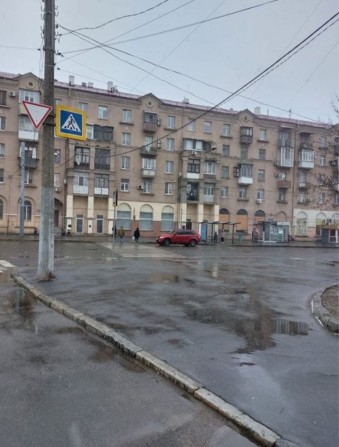 Сдам квартиру в центре города на стрелке - фото 1