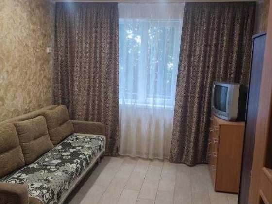 Сдам свою гостинку м.Студенческая за супермаркетом Класс. Харьков