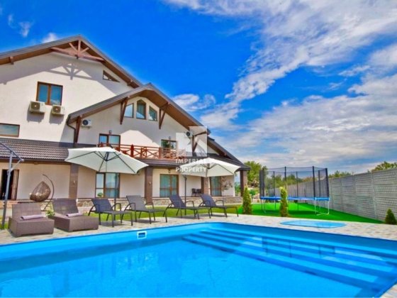 Продам шикрану віллу VIP рівня зі всіма зручностями! Берегове