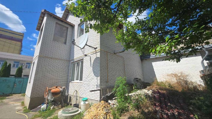 Двоповерхова частина будинку з якісним ремонтом - фото 1