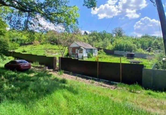 Продам добротный дом в живописном месте — поселок Высокий - фото 1