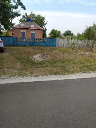Продам свій будинок в місті Дергачі - фото 1
