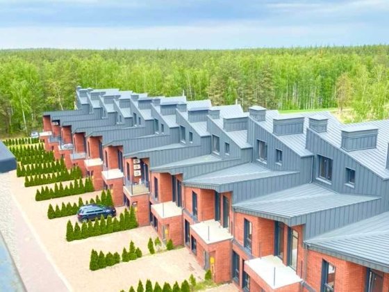 Таунхаус з газом, міськими комунікаціями. Поруч ліс та парк Гостомель