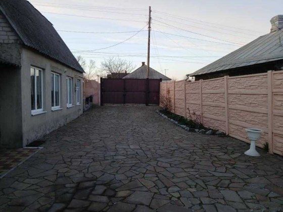 Продам добротний будинок 98 м2 у центрі Дергачів. Дергачи