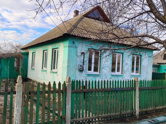 Продам дом в хорошем районе Доброполье