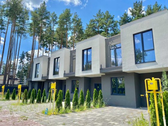 Таунхаус з газом навпроти парку Щасливий 75 000$ Гостомель