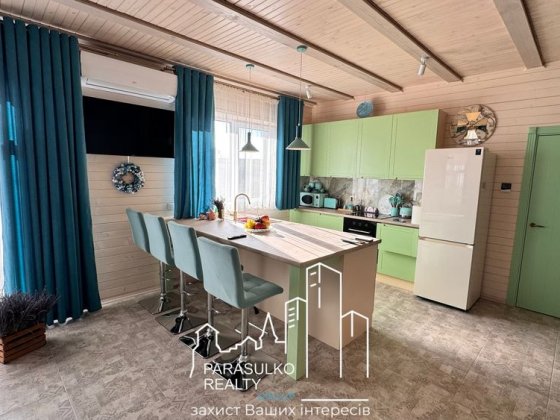 Продам затишний будиночок за містом з шикарними виглядами Кам'янець-Подільський