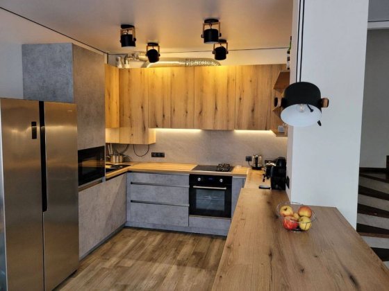 Вигідна ціна!Таунхауз з якісним та сучасним ремонтом! Гостомель