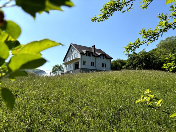 Будинок в Карпатах 180м2 + 0,2га + 20 км до Коломиї Коломия