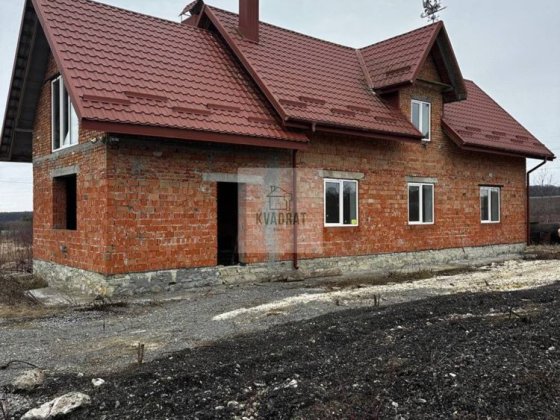 Продам добротний новозбудований будинок за містом Кам'янець-Подільський