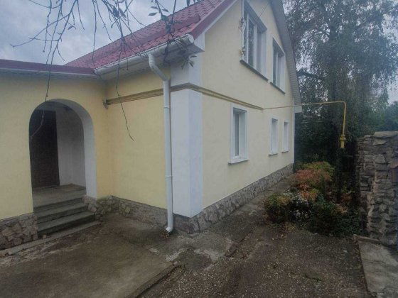 Продам будинок в центрі міста Конотоп