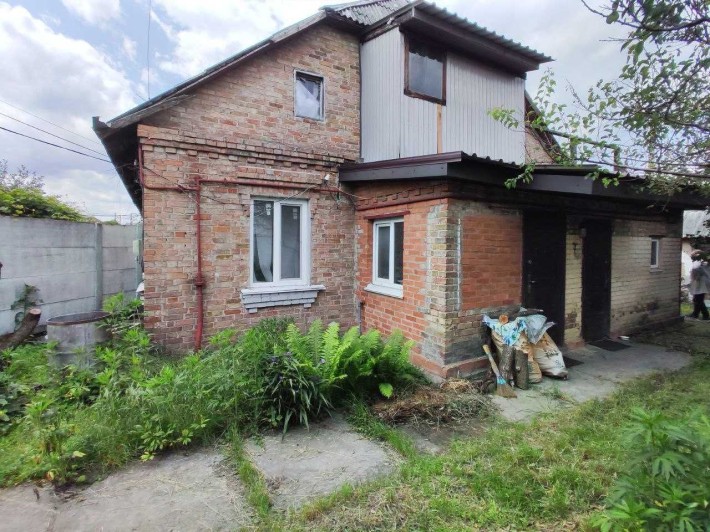 Продається пів будинку в с.м.т. Коцюбинське - фото 1