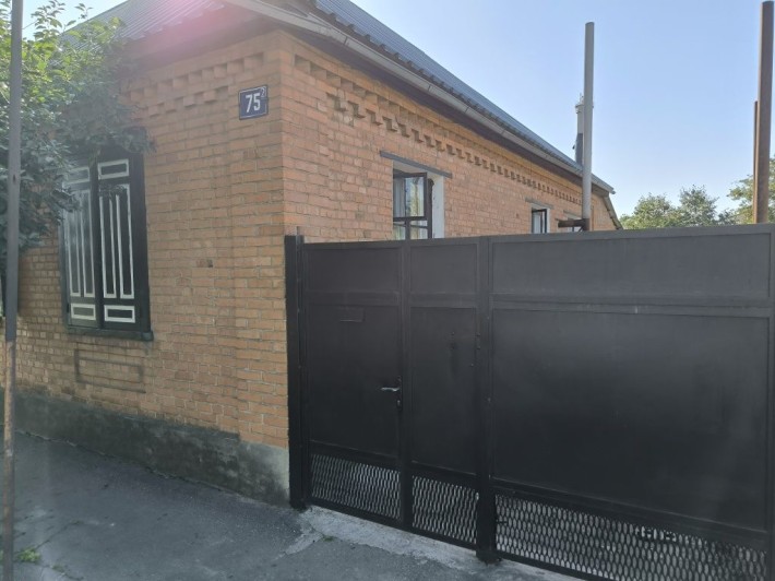 Продам половину житлового будинку,  м. Берестин, вул. Шиндлера, 75/2 - фото 1