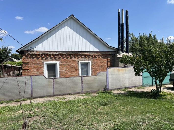 Продам будинок у місті Берестин з ділянкою 606 м2 - фото 1