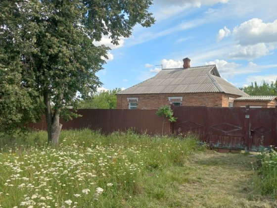 Дом 80 кв.м + жилая л/кухня  в Люботине Люботин