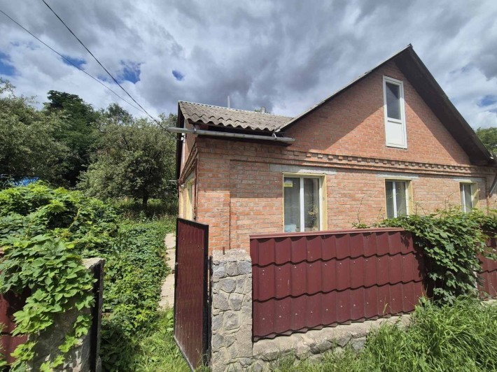 Продам частину будинку по вул.Короленка (біля річки) - фото 1