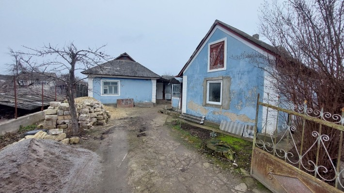 Продам будинок та участок 18 соток. Вул.Армійська,19. с.Серебрія. - фото 1