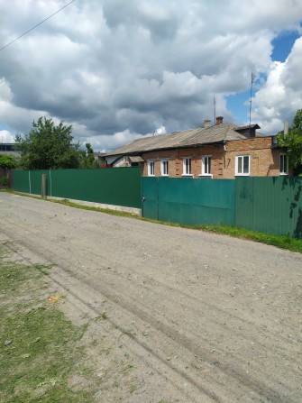 Продам ½ будинку по вул.Бузковій (колишня Таращанська) - фото 1