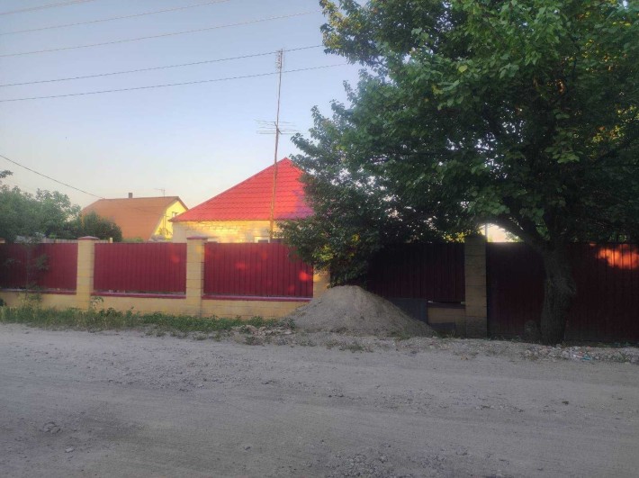 Продажа частного дома г.Павлоград, район 20- школы. - фото 1