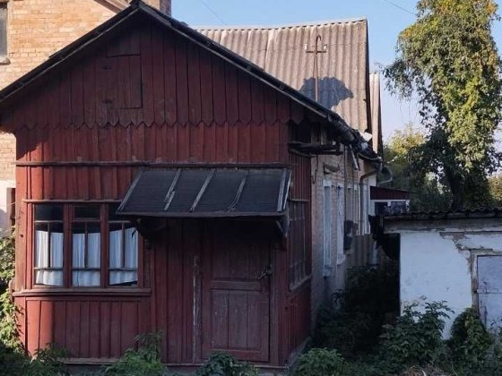 частина будинку з окремим входом Умань