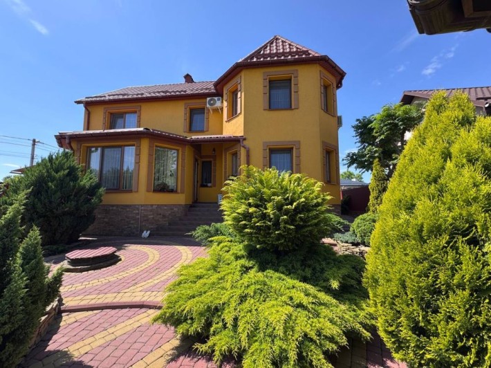 Продаж будинку з власною ділянкою - фото 1